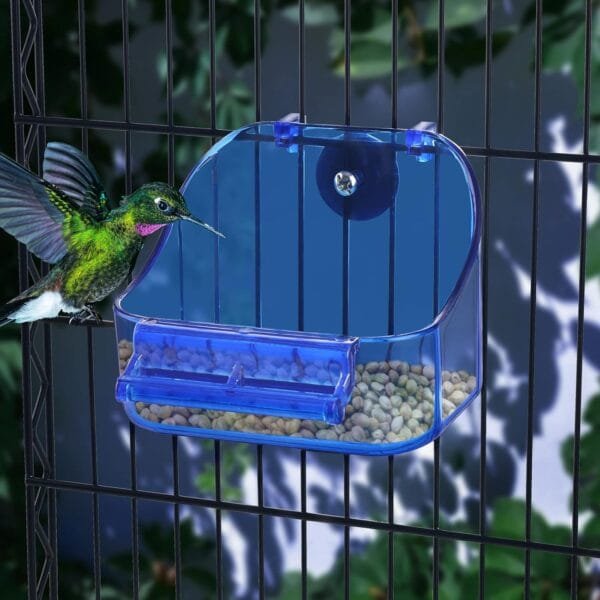 GURECOD Comedero para bañera para pájaros - Accesorios de Ducha de Jaula de pájaros para pájaros Colgante de Aves para Mascotas Cockatiel Jaula Ducha de Agua Alimentador de Alimentos, Blue1 Pieza - Image 6