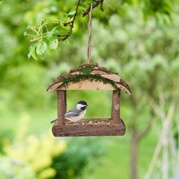 Relaxdays Comedero para pájaros de Madera, para Colgar, 19 x 22 x 16,5 cm, para jardín, comedero para pájaros pequeños, Color Natural - Image 2